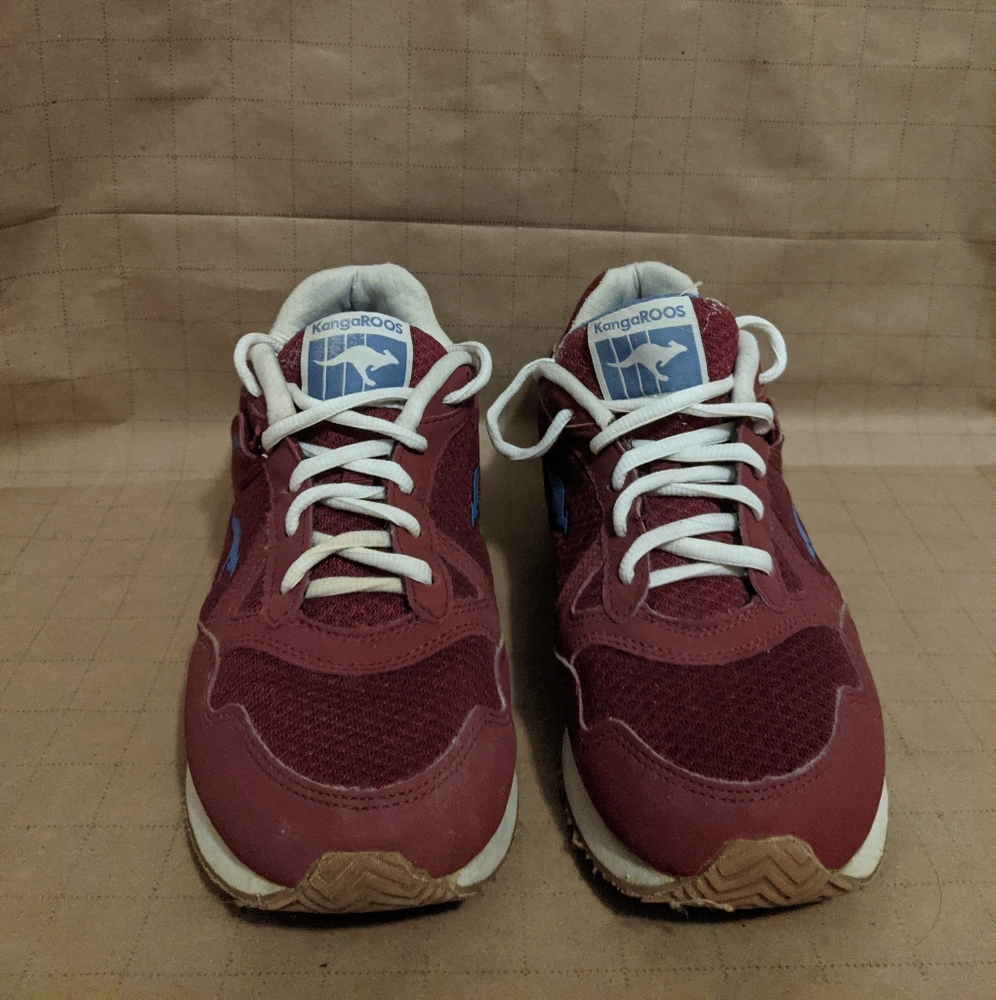 KangaROOS -maroons size 9 1/2.